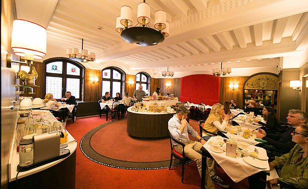 Carlton Hotel Lyon - breakfast room