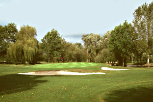 One of Vaudreuil's deceptively slippery greens.<empty>