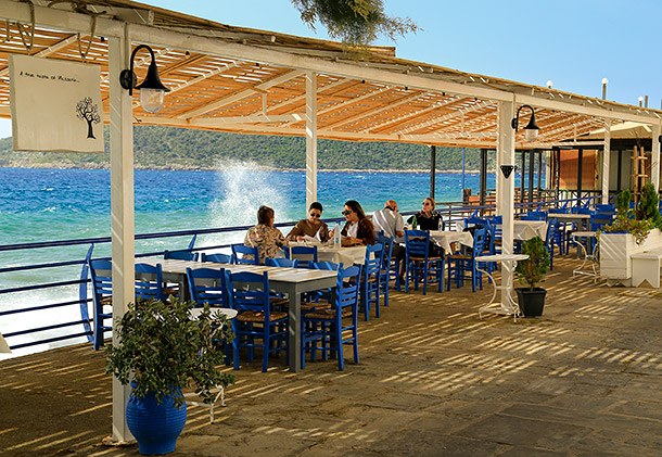 Greek restaurant - Marathopolis