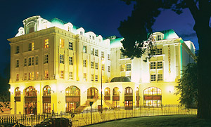 Killarney Plaza Hotel
