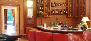 Lounge bar