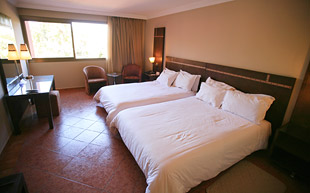 Kenzi Farah - Standard bedrooms