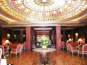 Palmeraie Golf Palace - The main bar