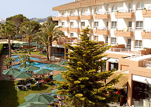 Illot Suites' garden