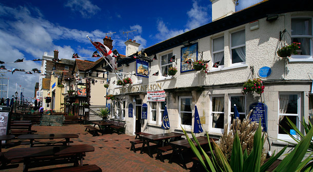 English pub photo