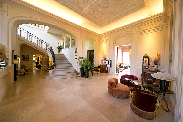Chateau Jeanne (Montvillargene) Hotel - Chantilly