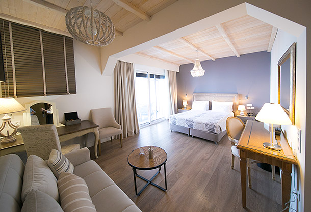 Junior Suite - Karalis Beach Hotel - Pylos