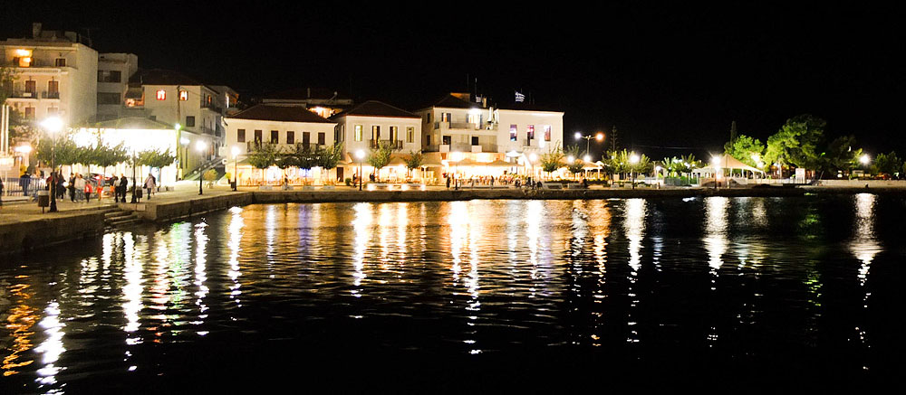 Pylos by night