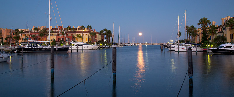 Sotogrande port